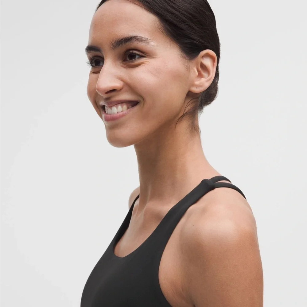 lululemon Energy Longline Bra, black, sz 8 ribbed - Picture 2 of 6